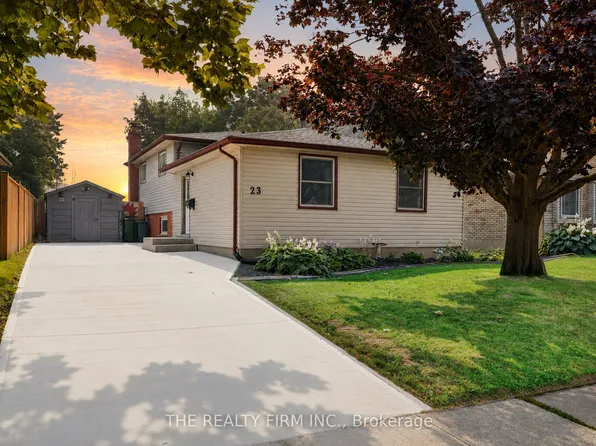 23 Confederation Dr, Saint Thomas, ON N5P 3P1