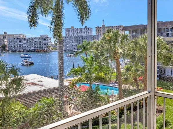 2200 Diana Dr APT 310, Hallandale Beach, FL 33009