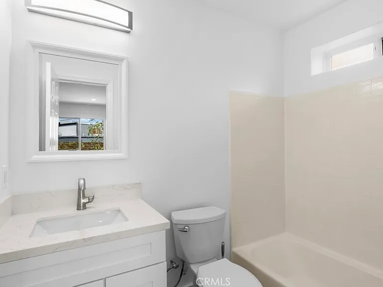 423 Iris Ave #C — Photo 8