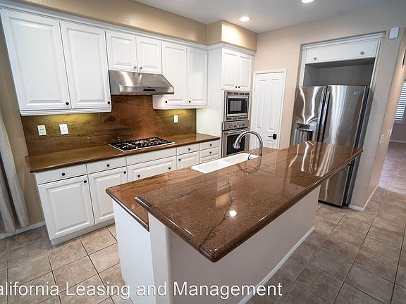 5th image of 27059 Victoria Ln