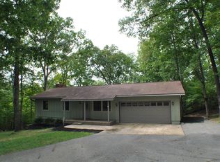 30 Clover Ct, Brandenburg, KY 40108