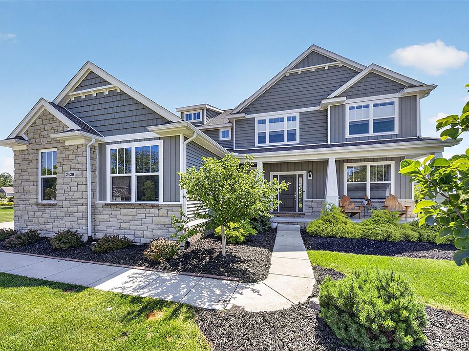 1st image of 2429 Walnut View Dr