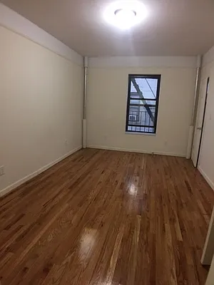Rented by Roberto Guilbet, LREB | media 36