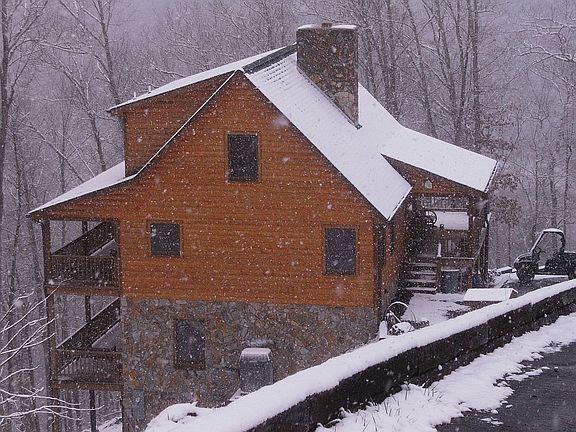 4th image of 49 Cotton Tail Ln