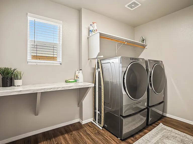 17589 Mountain Springs Ave — Photo 37