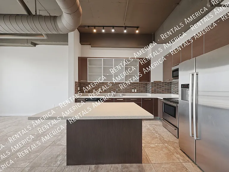 1 E Lexington Ave #905 — Photo 10