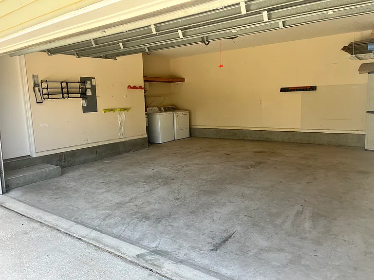 2891 Saint Maarten Ct — Photo 21
