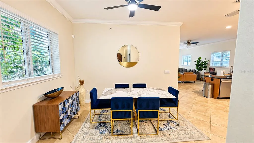 4 bed, 3.0 bath, 2103 sqft, $4,500 — Photo 3