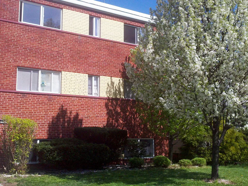 3533 Warren Rd #5