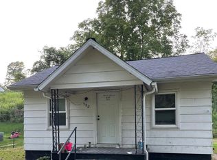 992 W Brinegar Rd, Olive Hill, KY 41164