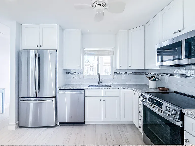 1900 Benjamin Franklin Dr #V12 — Photo 6