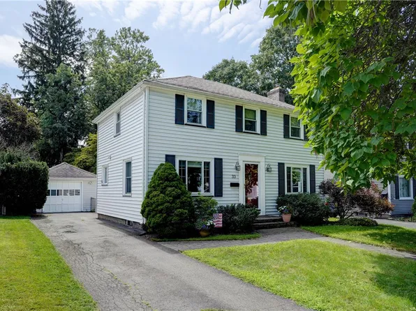 33 Catalpa Rd, Rochester, NY 14617