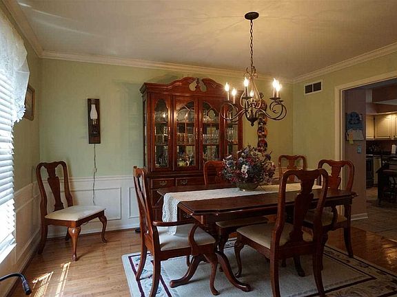 2nd image of 4188 Country Place Dr