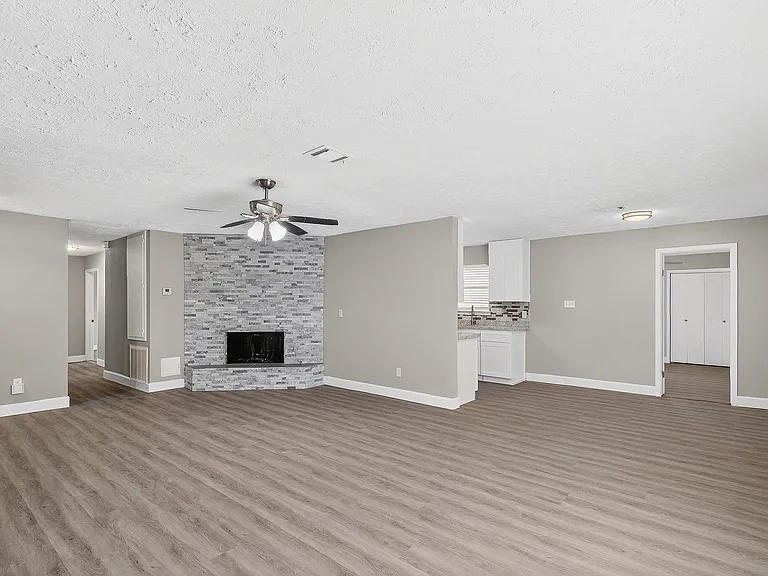 2510 Marble Falls Dr — Photo 7