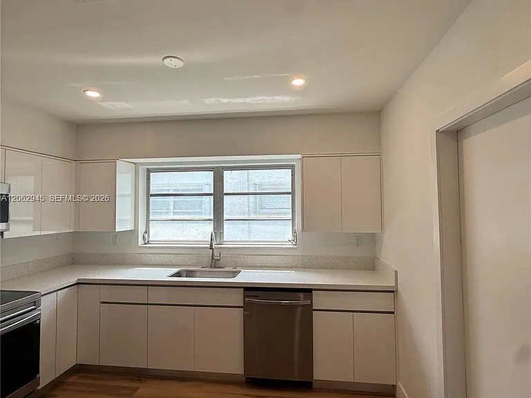 1532 Trillo Ave — Photo 5