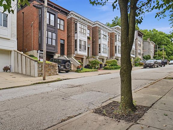 2nd image of 333 Boal St