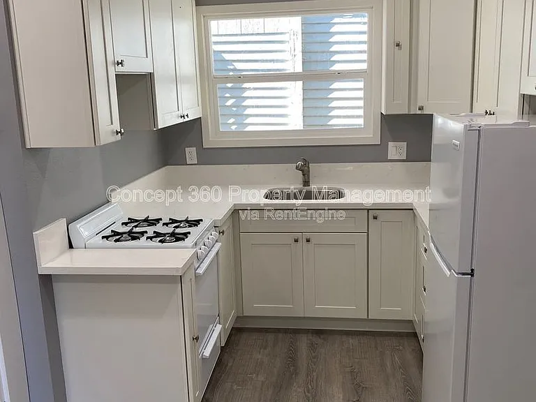 4154 North Business St #5 — Photo 11
