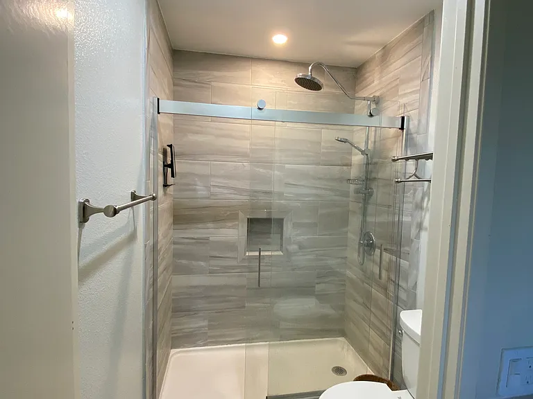 1360 W Capitol Dr #131 — Photo 7