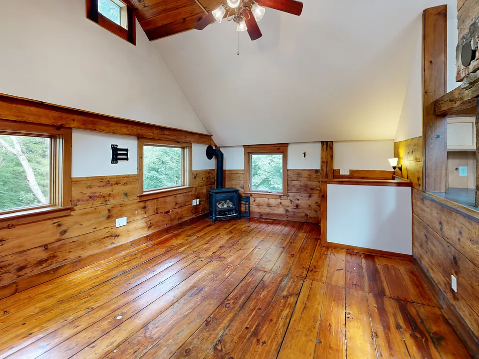 410 Old Montague Rd #5