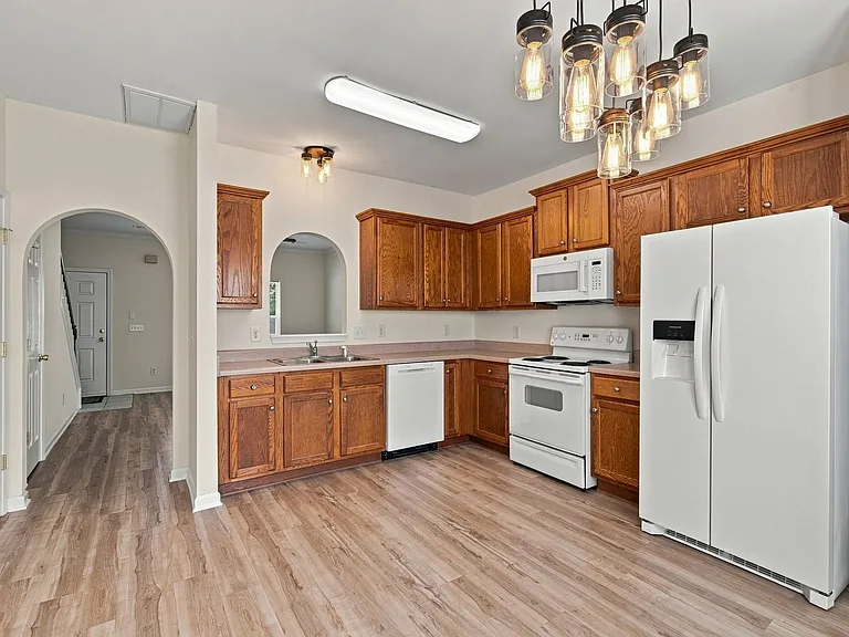 1101 Downs Blvd #104 — Photo 15