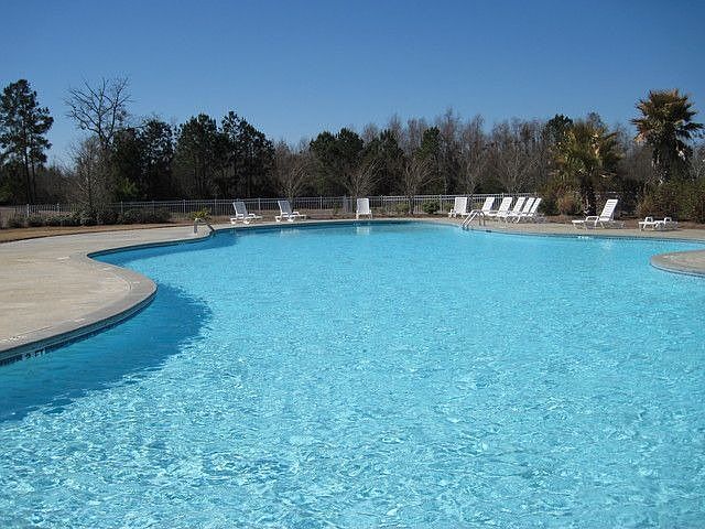 2nd image of 31 Weslyn Dr