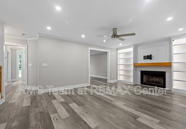 773 Huntington Way NW — Photo 9