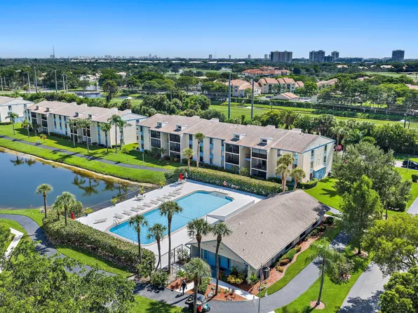 1111 GREEN PINE Boulevard #F1, West Palm Beach, FL 33409