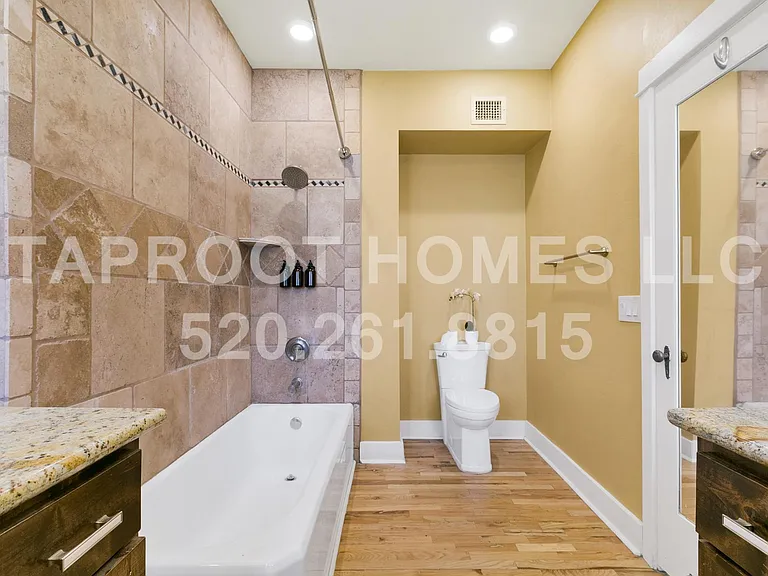 1911 E Hawthorne St — Photo 15