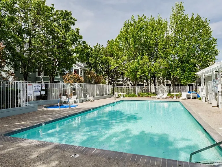 828 Boardwalk Pl — Photo 21