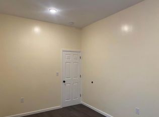 525 61st St APT 1, West New York, NJ 07093