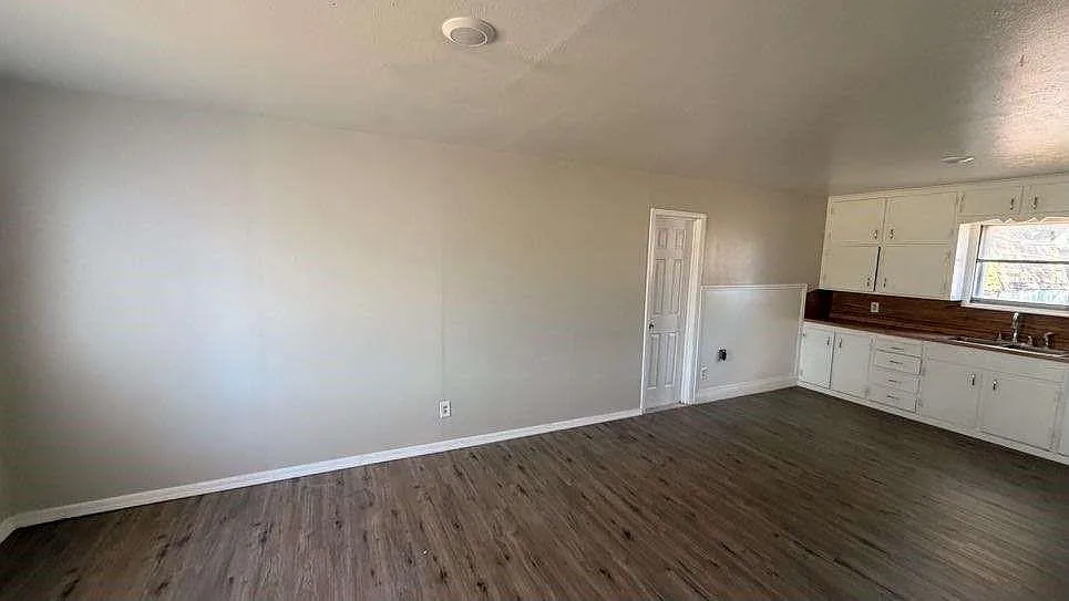 1 bed, 1.0 bath, 792 sqft, $799 — Photo 3