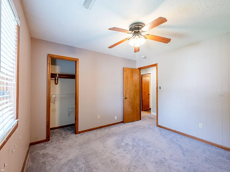 2301 Winchester Dr — Photo 19