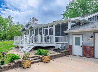 5086 Valley Heights Rd, Oshkosh, WI 54904