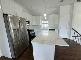 457 Home Ave #2R, Staten Island, NY 10305