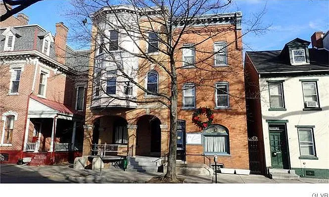 217 N 8th St