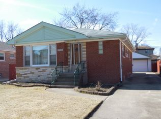 8112 N Oconto Ave, Niles, IL 60714