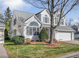 25 Muirfield #25, North Chelmsford, MA 01863