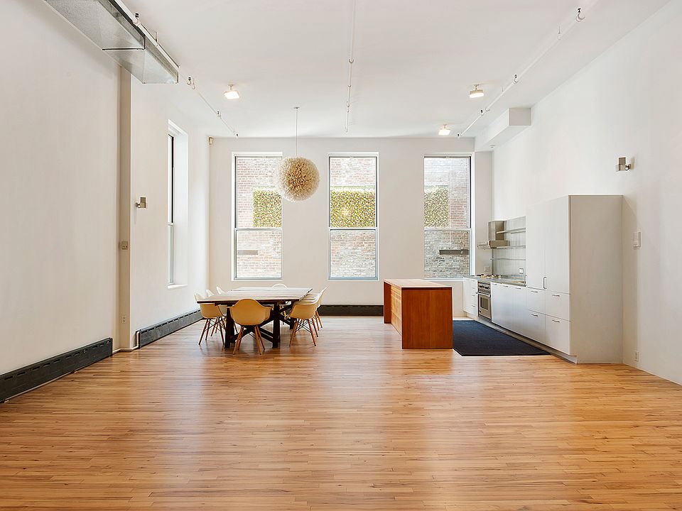 1st image of 61 Crosby St APT 2