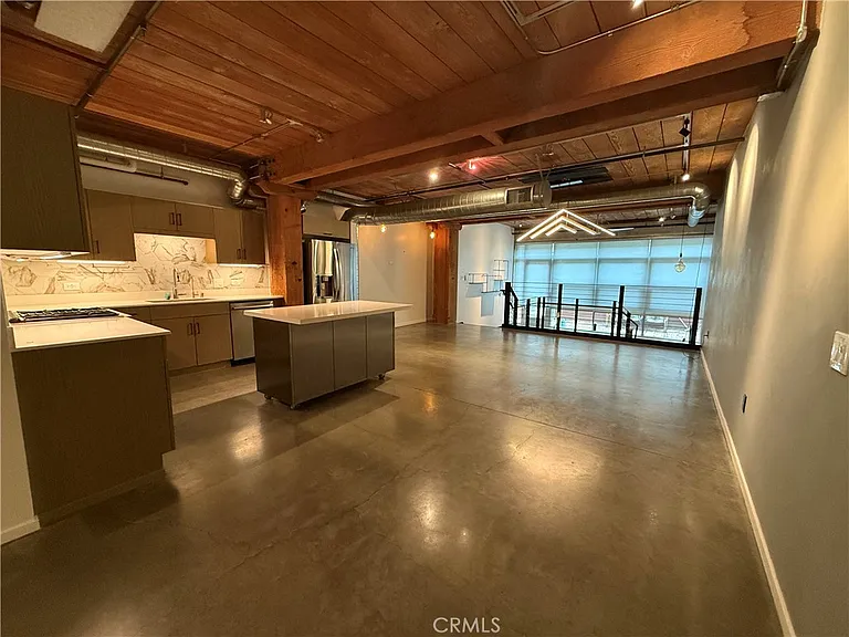 530 S Hewitt St #146 — Photo 7