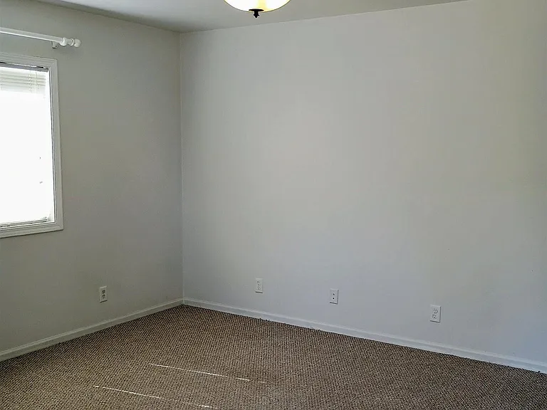 905 E Marietta Ave #A — Photo 6