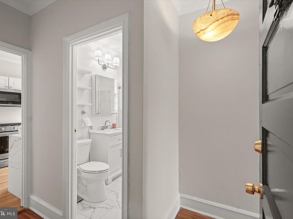 3rd image of 2605 O St NW APT 3