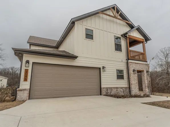 2045 N Sunshine Rd, Fayetteville, AR 72704