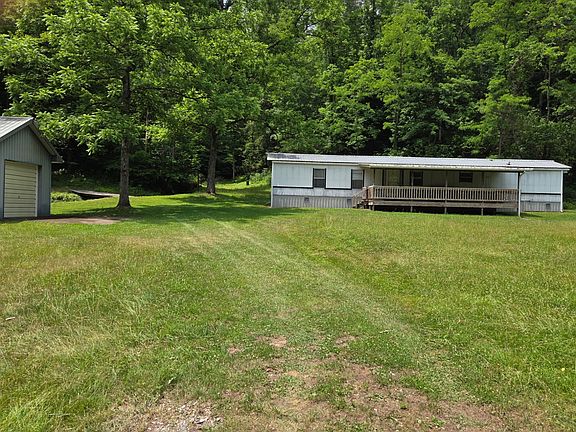 2nd image of 516 Upper Rock Camp Rd