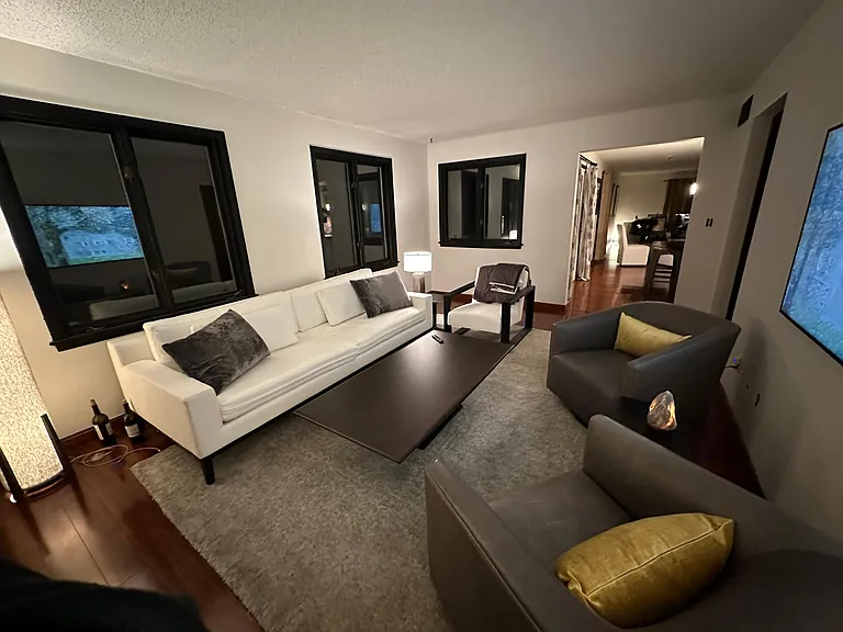 925 Sierra Ln NE — Photo 10
