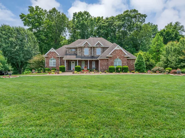 4090 Ironwood Dr, Greenbrier, TN 37073