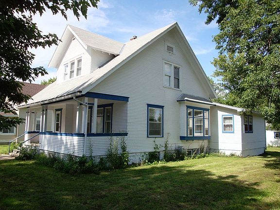 2nd image of 311 2nd St S