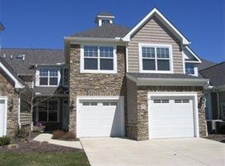 4489 E Harbors Edge Dr, Port Clinton, OH 43452