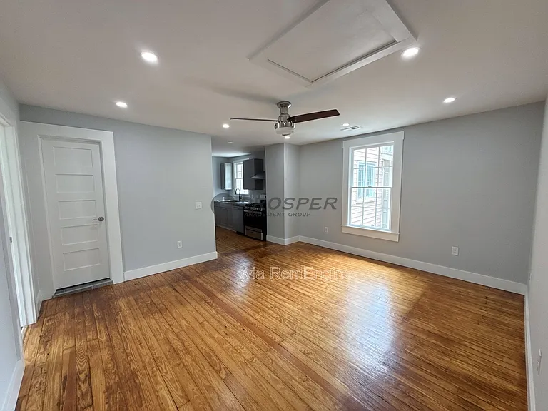 250 Rutledge Ave #B — Photo 10