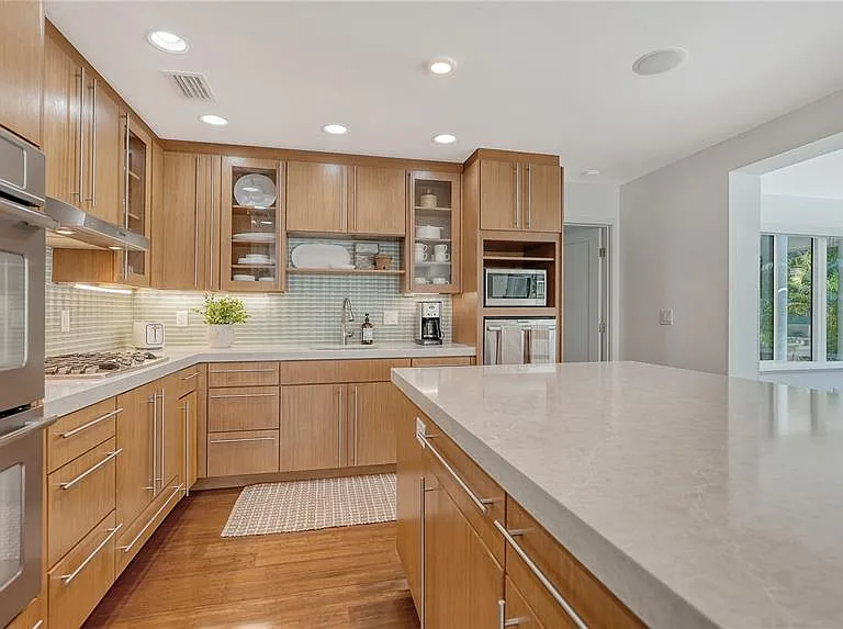 425 McKinley Dr — Photo 25