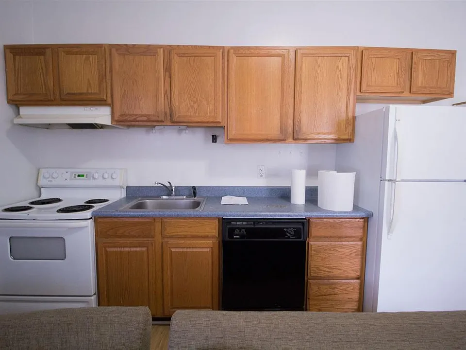 254 Meyran Ave #1